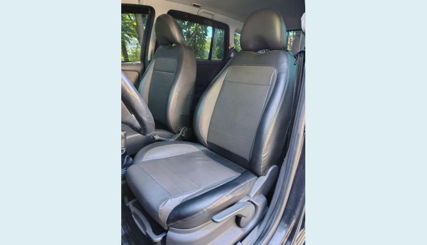 VOLKSWAGEN SPACE CROSS GII FLEX MANUAL 4P - PRETO - 2013 Foto 8 (Grande)