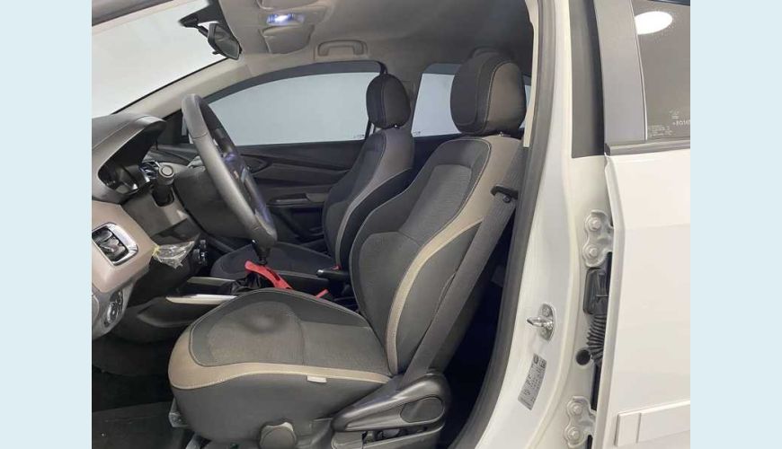CHEVROLET PRISMA LTZ 1.4 FLEX MANUAL 4P - BRANCO - 2015 Foto 8 (Grande)