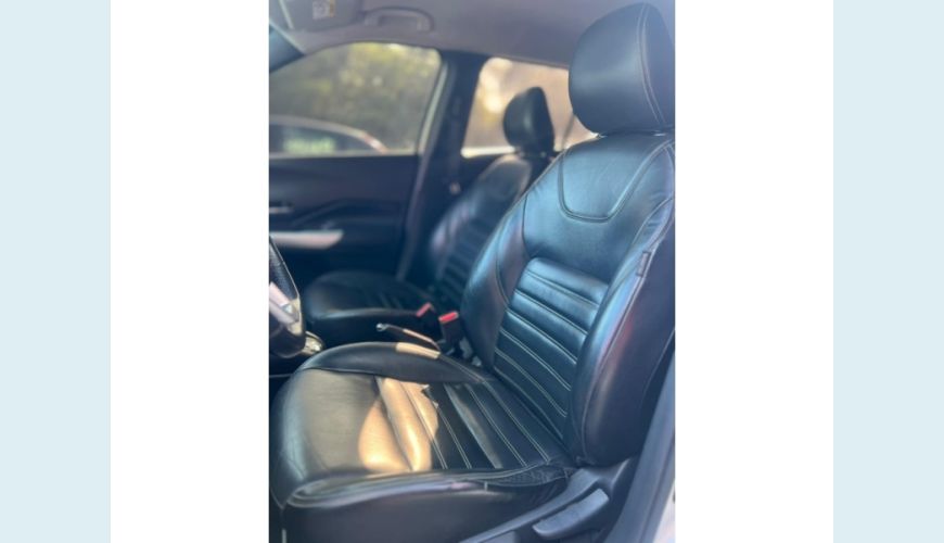 NISSAN KICKS FLEX AUT. 4P - PRATA - 2017 Foto 8 (Grande)