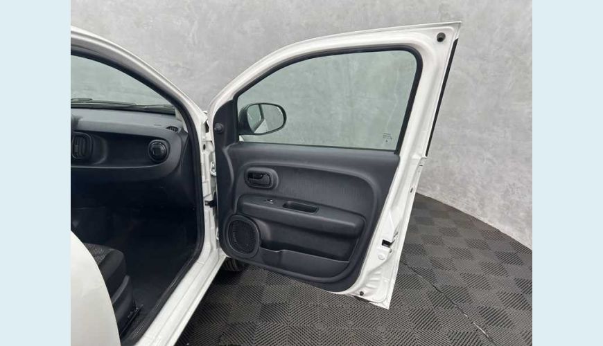 FIAT MOBI LIKE 1.0 FLEX MANUAL 4P - BRANCO - 2024 Foto 8 (Grande)
