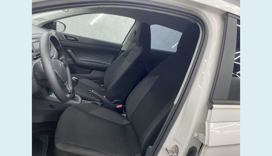 VOLKSWAGEN POLO TRACK 1.0 FLEX MANUAL 4P - BRANCO - 2023 Foto 8 (Grande)