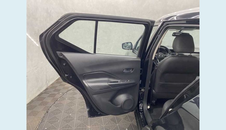 NISSAN KICKS ADVANCE 1.6 FLEX MANUAL 4P - PRETO - 2022 Foto 8 (Grande)
