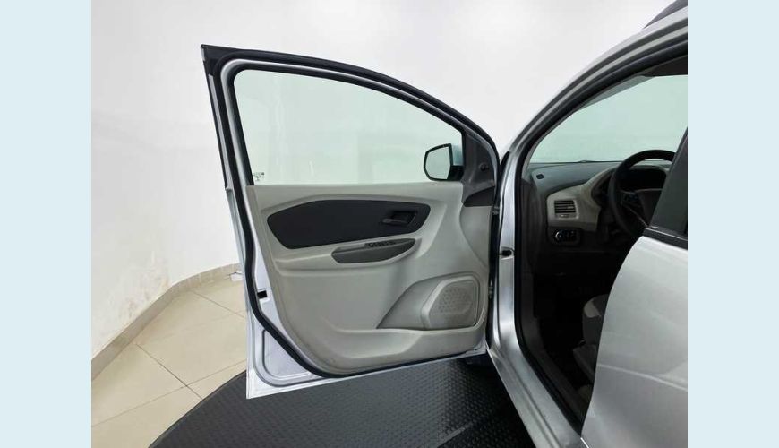CHEVROLET SPIN LT 5S 1.8 FLEX MANUAL 4P - PRATA - 2015 Foto 8 (Grande)