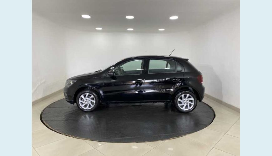 VOLKSWAGEN GOL 1.6 FLEX MANUAL 4P - PRETO - 2021 Foto 8 (Grande)