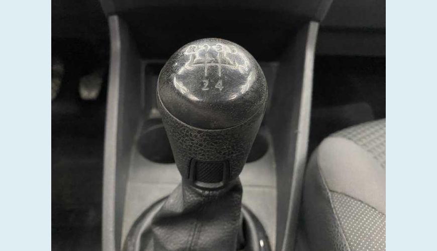 VOLKSWAGEN GOL 1.0 12V FLEX MANUAL 4P - BRANCO - 2019 Foto 8 (Grande)