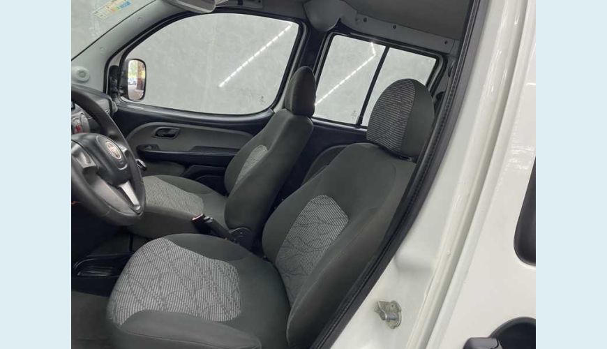 FIAT DOBLO ESSENCE 1.8 16V FLEX MANUAL 4P - BRANCO - 2020 Foto 8 (Grande)