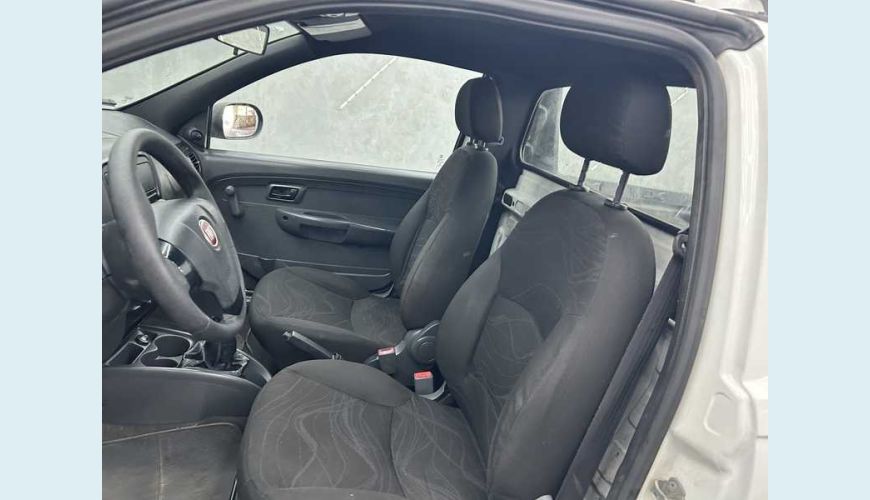 FIAT STRADA WORKING 1.4 FLEX MANUAL 2P - BRANCO - 2019 Foto 8 (Grande)