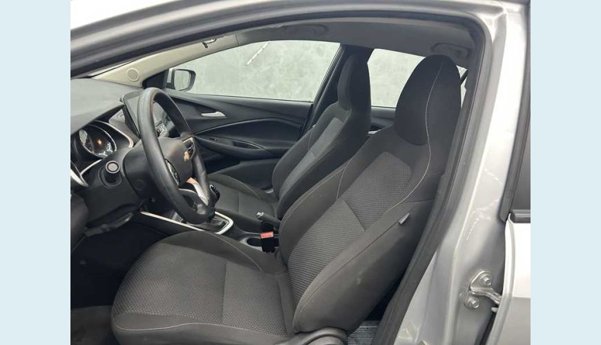 CHEVROLET ONIX PLUS LTZ 1.0 TURBO FLEX MANUAL 4P - PRATA - 2023 Foto 8 (Grande)
