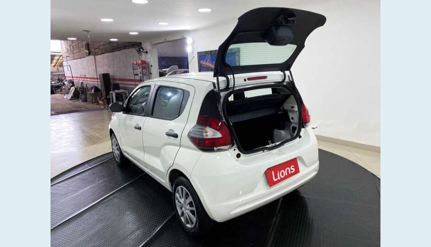 FIAT MOBI EVO LIKE 1.0 FLEX MANUAL 4P - BRANCO - 2019 Foto 8 (Grande)