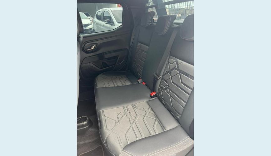 FIAT STRADA VOLCANO CD13 FLEX MANUAL 4P - BRANCO - 2025 Foto 8 (Grande)
