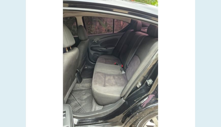 NISSAN VERSA FLEX AUT. 4P - PRETO - 2017 Foto 8 (Grande)