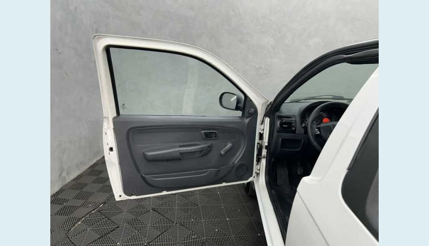 FIAT STRADA HARD WORKING 1.4 FLEX MANUAL 3P - BRANCO - 2020 Foto 8 (Grande)