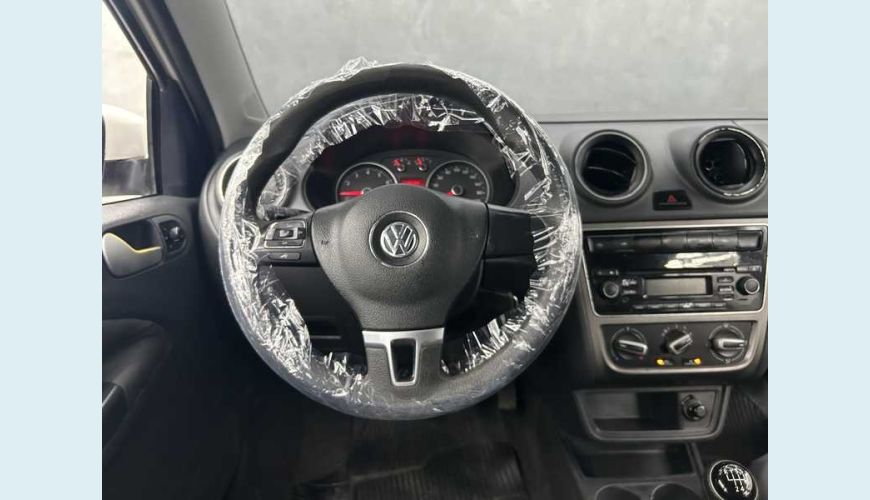 VOLKSWAGEN VOYAGE TEC CITY 1.0 FLEX MANUAL 4P - BRANCO - 2013 Foto 8 (Grande)
