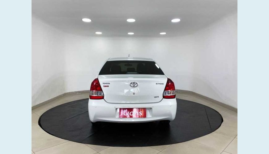 TOYOTA ETIOS SEDAN XLS 1.5 FLEX AUT. 4P - BRANCO - 2017 Foto 8 (Grande)