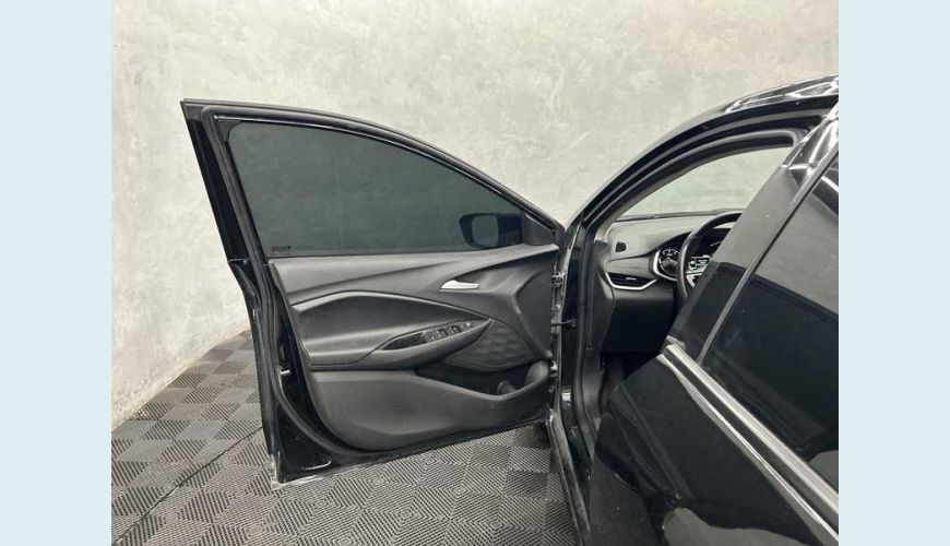 CHEVROLET ONIX PLUS LTZ 1.0 TURBO FLEX AUT. 4P - PRETO - 2023 Foto 8 (Grande)