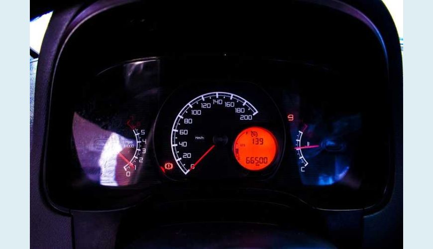 FIAT STRADA WORKING 1.4 FLEX MANUAL 2P - BRANCO - 2016 Foto 8 (Grande)