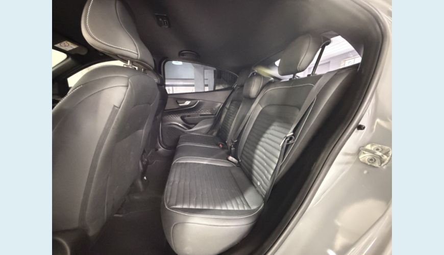 FIAT FASTBACK FLEX AUT. 4P - CINZA - 2023 Foto 8 (Grande)