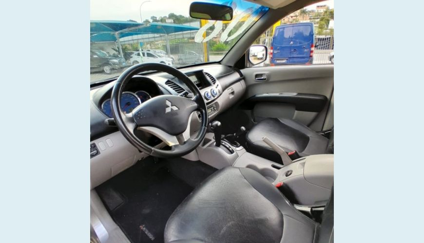 MITSUBISHI MITSUBISHI L200 GL 4X4 CD 8V 2.5 DIESEL AUT. 4P - PRATA - 2008 Foto 8 (Grande)