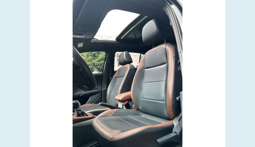 VOLKSWAGEN VOLKSWAGEN T-CROSS FLEX AUT. 4P - PRETO - 2021 Foto 8 (Grande)