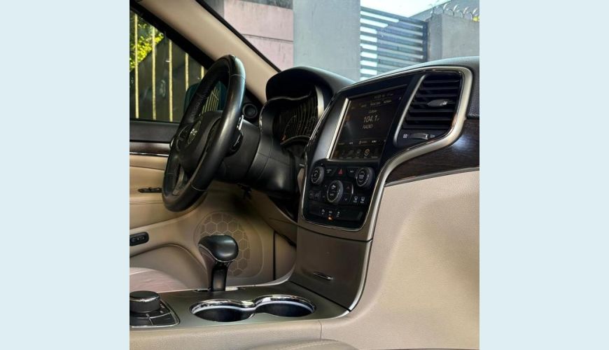 JEEP JEEP GRAND CHEVROLET LIMITED CRD 3.0 FLEX AUT. 4P - PRETO - 2014 Foto 8 (Grande)