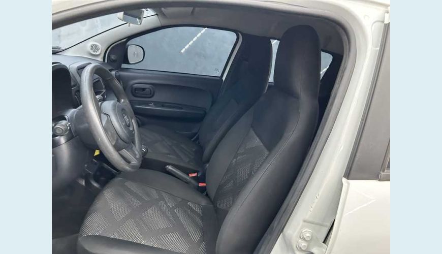 FIAT MOBI LIKE 1.0 FLEX MANUAL 4P - BRANCO - 2023 Foto 8 (Grande)