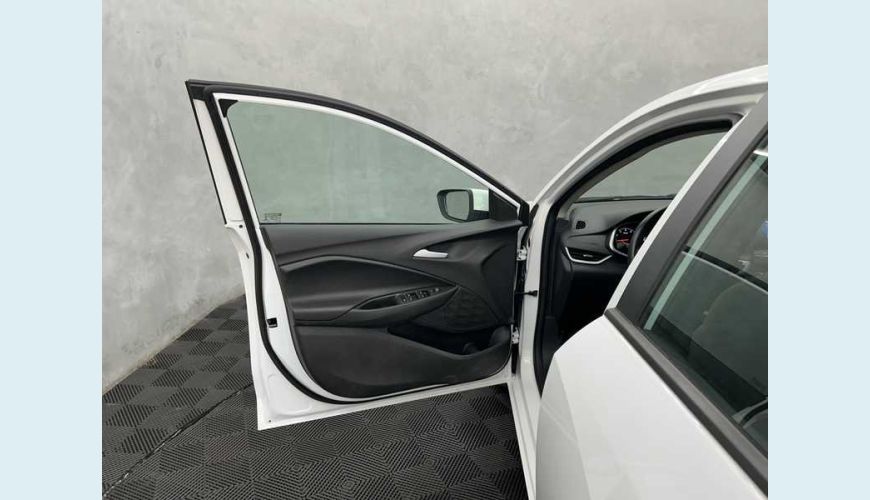 CHEVROLET ONIX PLUS LT 1.0 FLEX MANUAL 4P - BRANCO - 2023 Foto 8 (Grande)