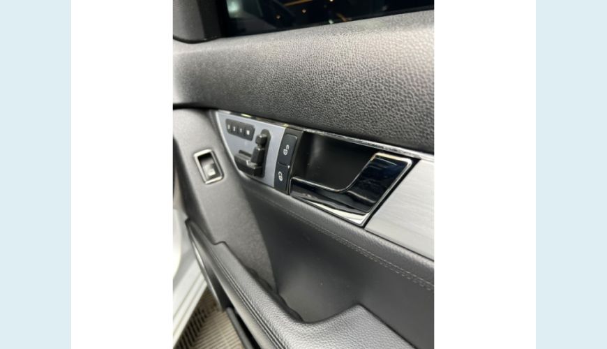 MERCEDES-BENZ C 200 K AUT. 4P - PRATA - 2008 Foto 8 (Grande)