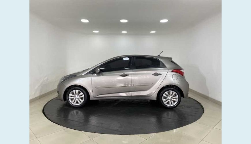 HYUNDAI HB 20 COMFORT PLUS 1.0 FLEX MANUAL 4P - PRATA - 2016 Foto 8 (Grande)