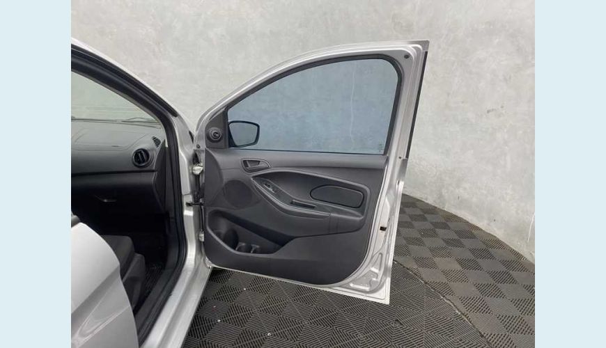FORD KA SE 1.5 12V FLEX MANUAL 4P - PRATA - 2020 Foto 8 (Grande)