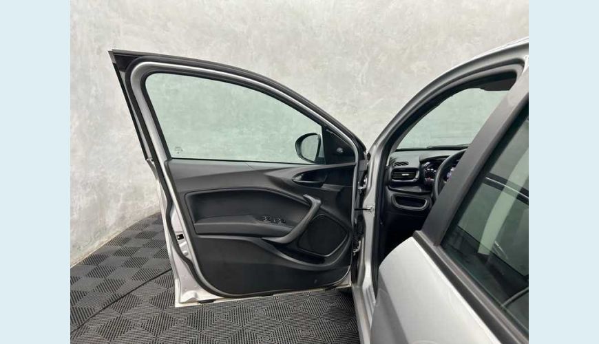 FIAT CRONOS DRIVE 1.0 FLEX MANUAL 4P - PRATA - 2023 Foto 8 (Grande)