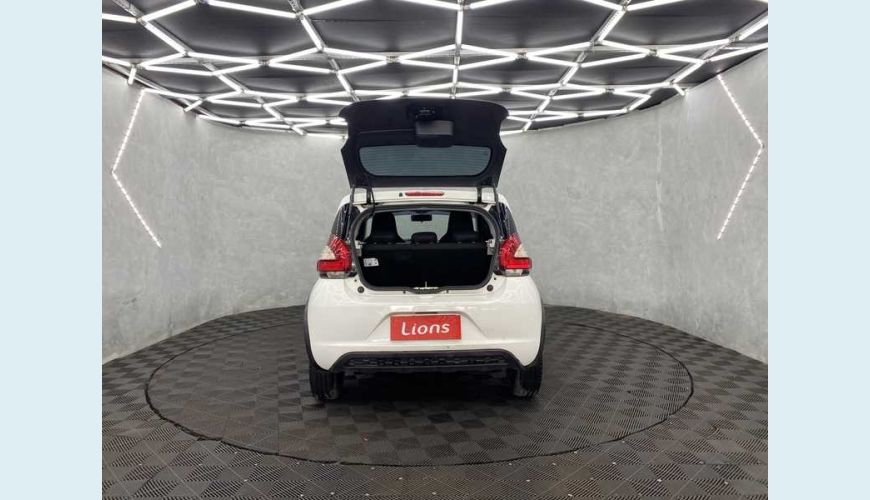 FIAT FIAT MOBI LIKE 1.0 FLEX MANUAL 4P - BRANCO - 2022 Foto 8 (Grande)