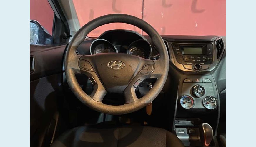 HYUNDAI HYUNDAI HB20 COMFORT 1.0 FLEX AUT. 4P - BRANCO - 2013 Foto 8 (Grande)