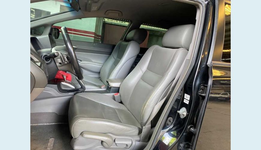 HONDA CIVIC NEW LXL 1.8 I-VTEC (COURO) (FLEX) - PRETO - 2011 Foto 8 (Grande)