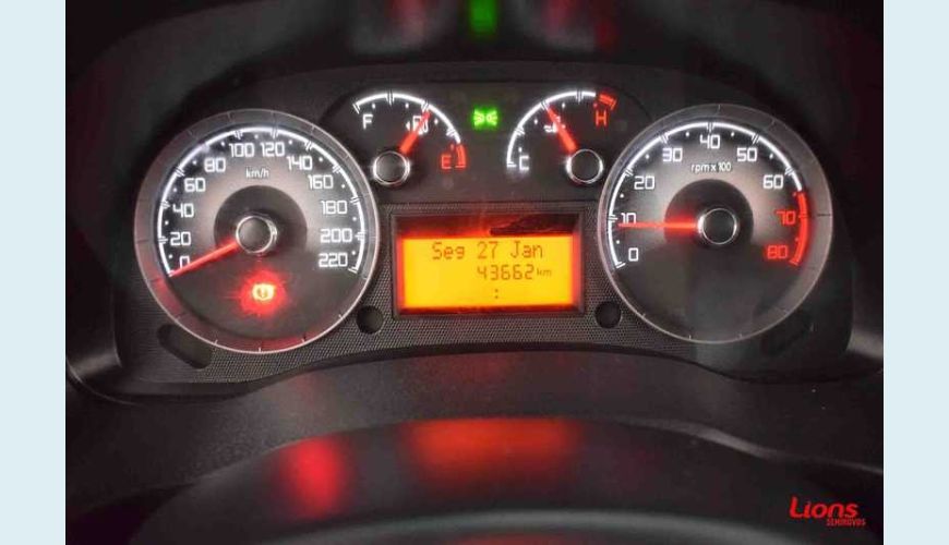 FIAT DOBLO ESSENCE 1.8 FLEX MANUAL 4P - PRATA - 2017 Foto 8 (Grande)