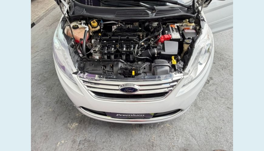 FORD FIESTA FLEX MANUAL 4P - BRANCO - 2011 Foto 8 (Grande)