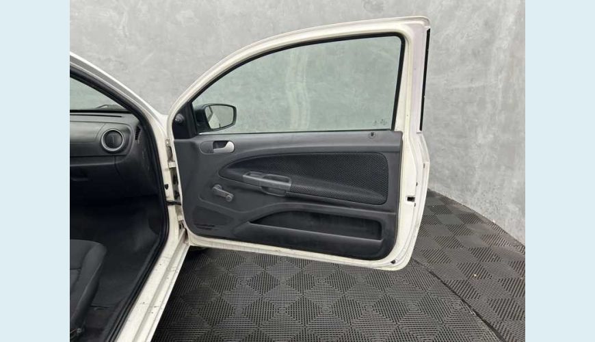 VOLKSWAGEN GOL 1.0 TEC CITY FLEX 2P - BRANCO - 2015 Foto 8 (Grande)