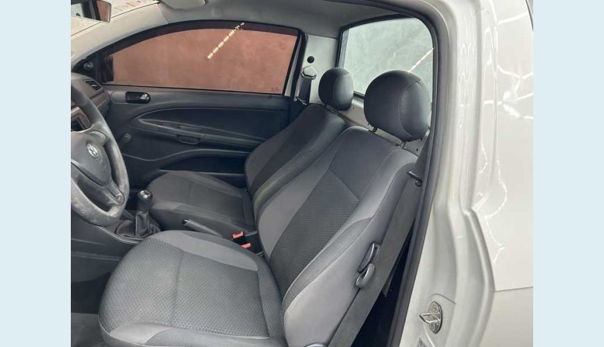 VOLKSWAGEN SAVEIRO ROBUST 1.6 MSI CS FLEX - BRANCO - 2020 Foto 8 (Grande)