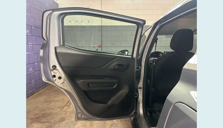 CITROËN CITROEN C3 AIRCROSS FEEL PACK 1.0 TURBO FLEX AUT. 4P - CINZA - 2025 Foto 8 (Grande)