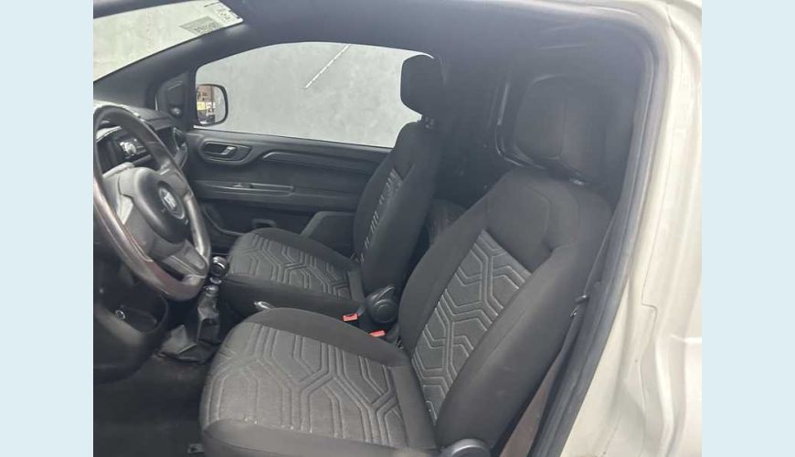 FIAT FIORINO ENDURANCE 1.4 FLEX MANUAL 3P - BRANCO - 2023 Foto 8 (Grande)