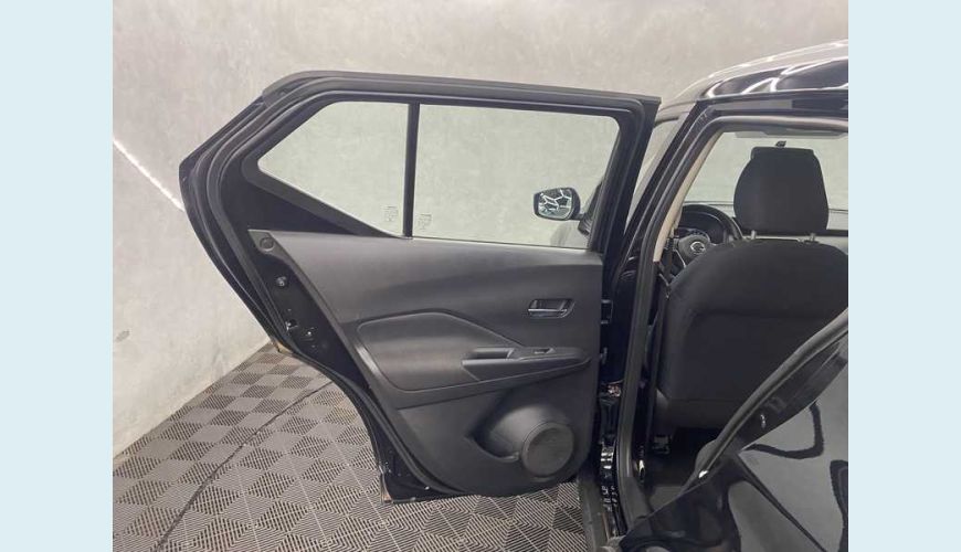 NISSAN NISSAN KICKS SENSE 1.6 FLEX AUT. 4P - PRETO - 2022 Foto 8 (Grande)