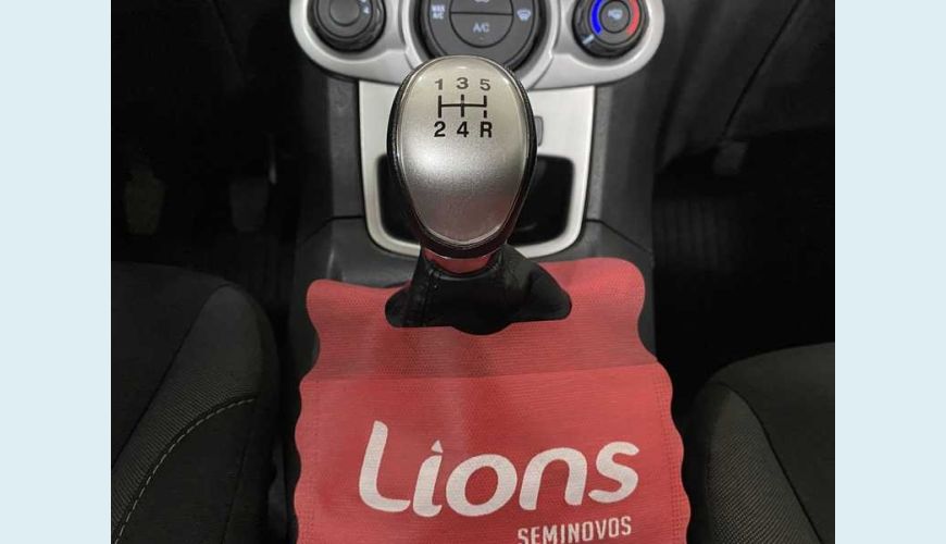 FORD FORD FIESTA SE 1.6 16V FLEX MANUAL 4P - VERMELHO - 2018 Foto 8 (Grande)