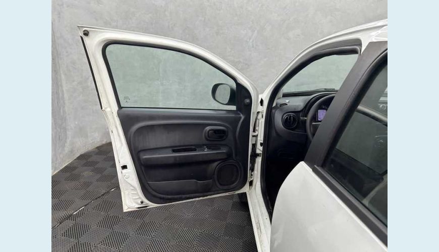 FIAT FIAT MOBI LIKE 1.0 FLEX MANUAL 4P - BRANCO - 2022 Foto 8 (Grande)