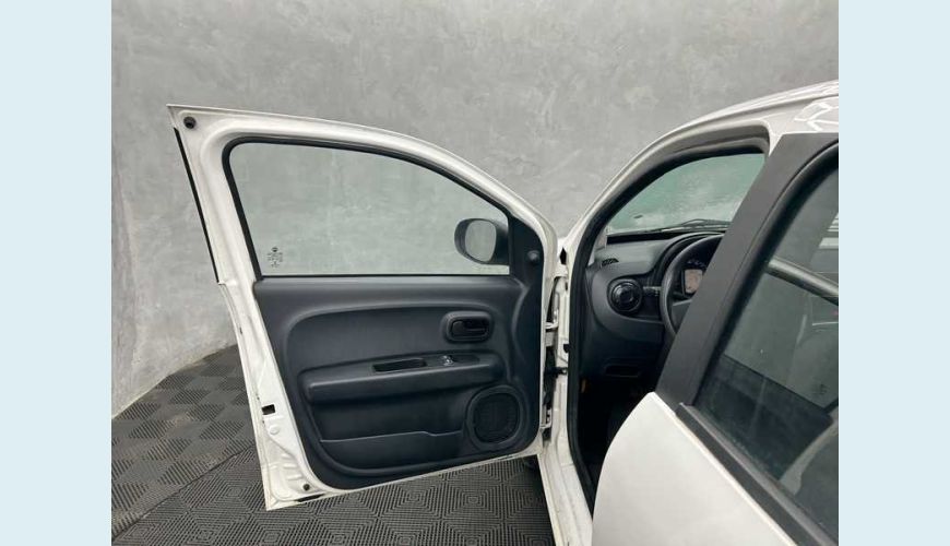FIAT FIAT MOBI LIKE 1.0 FLEX MANUAL 4P - BRANCO - 2020 Foto 8 (Grande)