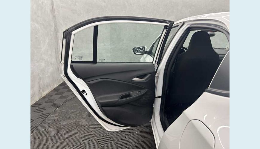CHEVROLET CHEVROLET ONIX LT 1.0 TURBO FLEX MANUAL 4P - BRANCO - 2024 Foto 8 (Grande)