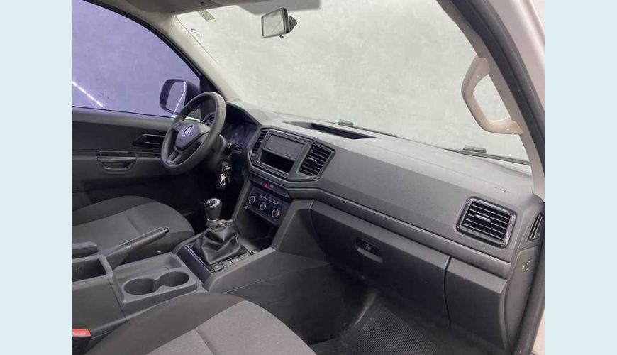 VOLKSWAGEN AMAROK S 2.0 TDI 4X4 DIESEL MANUAL 2P - BRANCO - 2019 Foto 8 (Grande)