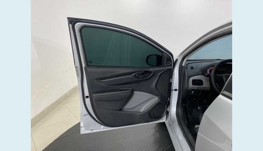 CHEVROLET ONIX JOY 1.0 FLEX MANUAL 4P - PRATA - 2019 Foto 8 (Grande)