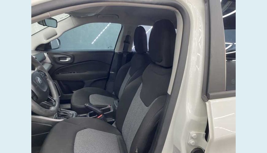 FIAT TORO ENDURANCE 1.8 FLEX AUT. 4P - BRANCO - 2022 Foto 8 (Grande)