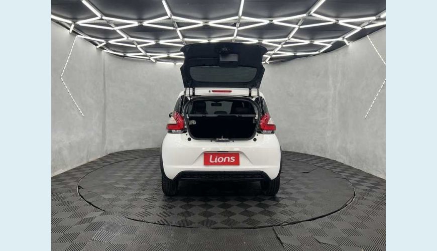 FIAT MOBI LIKE 1.0 FLEX MANUAL 4P - BRANCO - 2023 Foto 8 (Grande)
