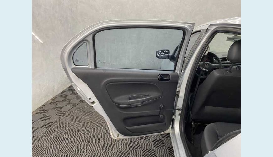 VOLKSWAGEN VOYAGE 1.6 MSI 8V FLEX MANUAL 4P - PRATA - 2020 Foto 8 (Grande)