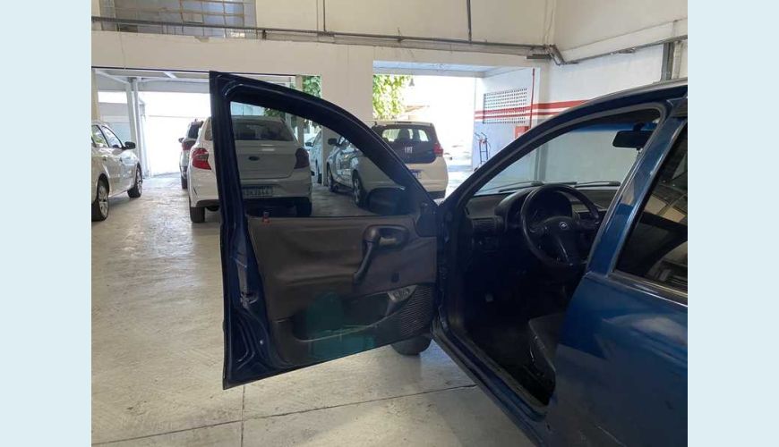 CHEVROLET CLASSIC LIFE 1.0 FLEX MANUAL 4P - AZUL - 2009 Foto 8 (Grande)